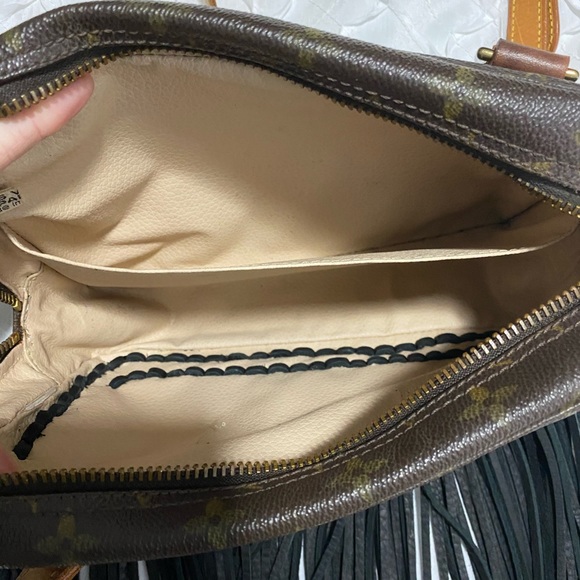 Louis Vuitton Boho Revamped Fringe Crossbody - Picture 3 of 12